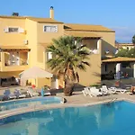 Corfu Nikki's Мораитика