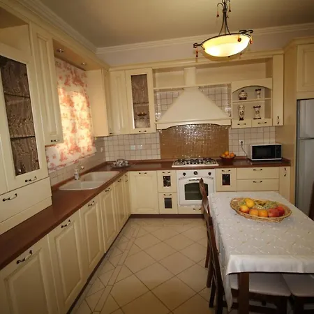 Corfu Nikki's بيت للعطل