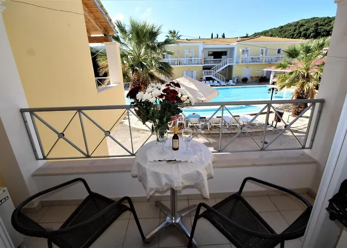 Corfu Nikki's Case de vacanță Moraitika